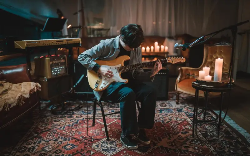 5 astuces pour maîtriser la guitare en un temps record
