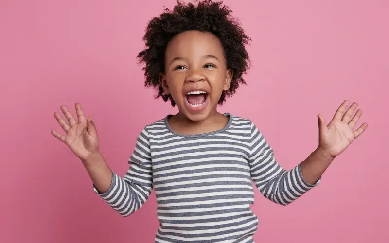 À 4 ans, elle chante comme une pro : les secrets des enfants prodiges de la musique