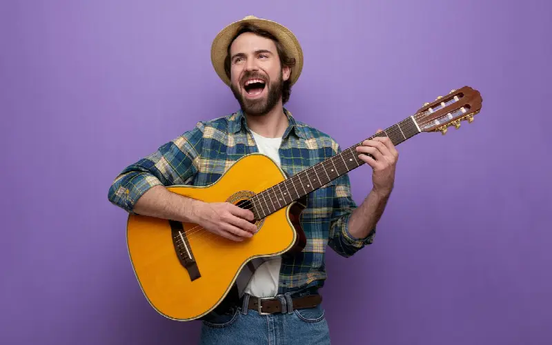 Comment bien choisir sa première guitare ?