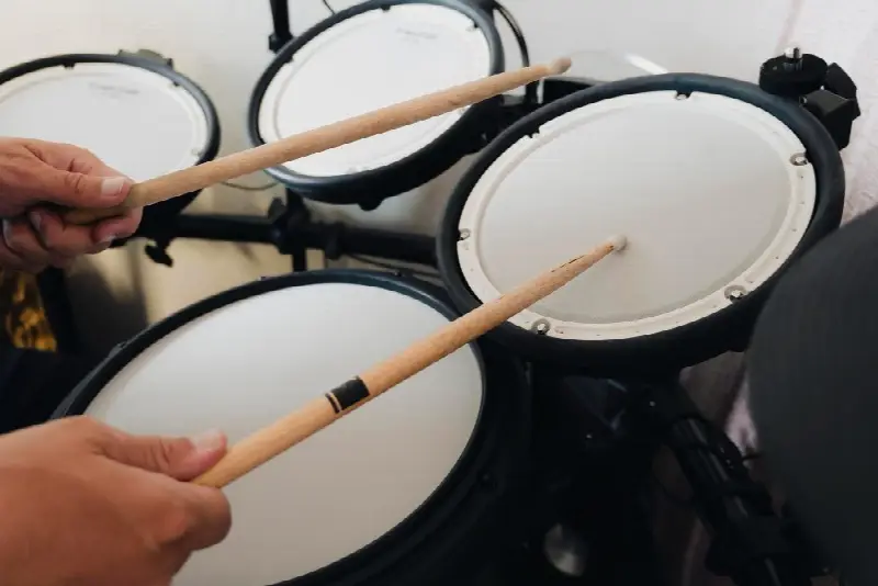 Comment intégrer des percussions électroniques dans votre kit de batterie ?