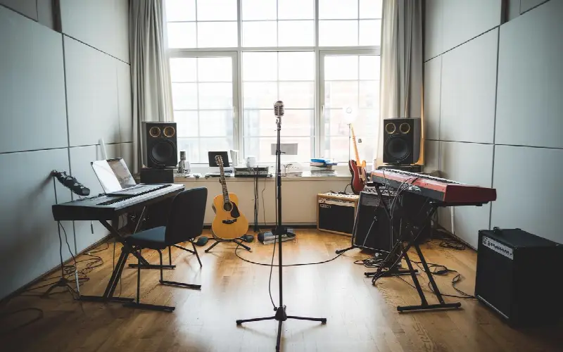 La révolution des IA dans la composition musicale : menace ou opportunité pour les artistes ?