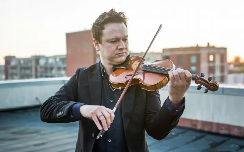 Le secret des riffs de violon de Louise Attaque : comment ils font !