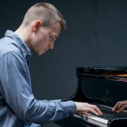 Les astuces secrètes pour improviser comme un pro au piano